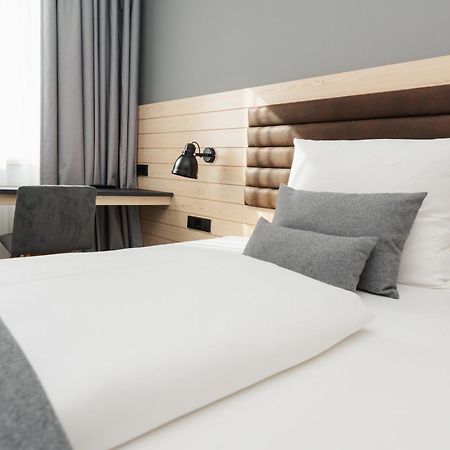 Coffee Fellows Hotel Muenchen-Freiham Екстериор снимка