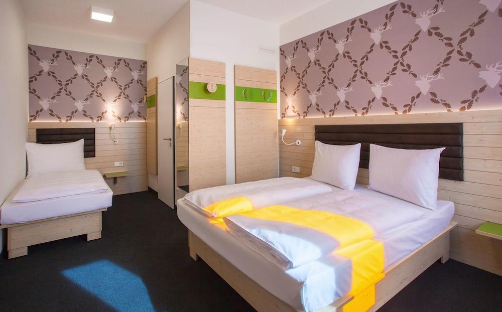 Coffee Fellows Hotel Muenchen-Freiham Екстериор снимка