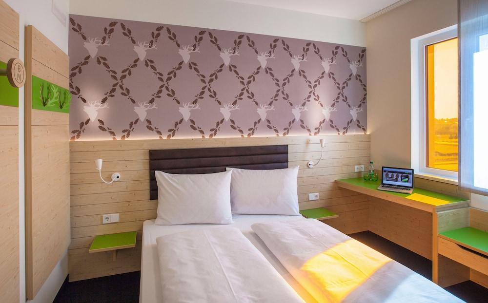 Coffee Fellows Hotel Muenchen-Freiham Екстериор снимка